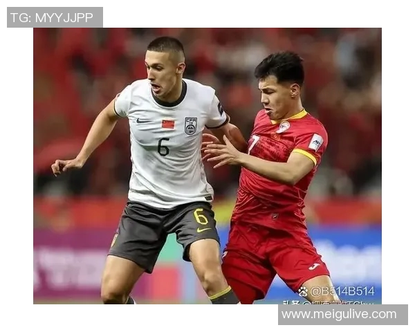 东部足球明星盘点：那些在绿茵场上闪耀的传奇人物与新星