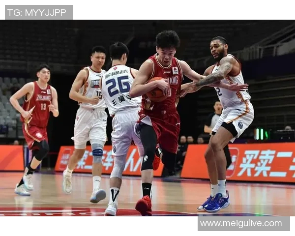 南京篮球队深度解析:当前状态与未来展望的全景探秘 南京篮球队深度解析:当前状态与未来展望的全景探秘