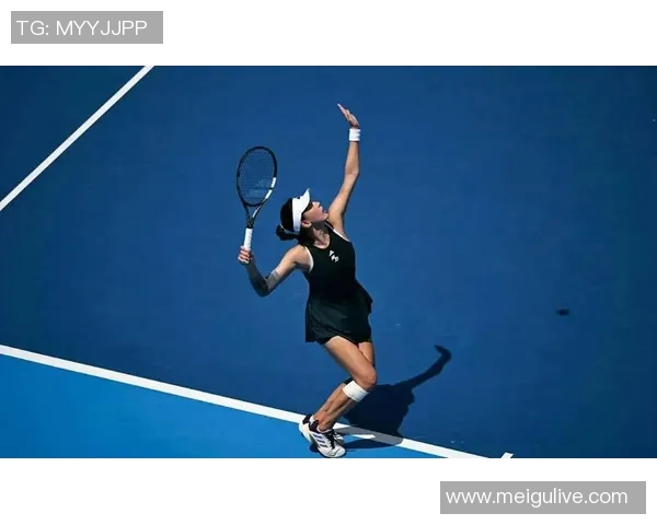 南京网球队的训练与比赛状态全景揭秘，网球巨献带你深入了解他们的拼搏精神